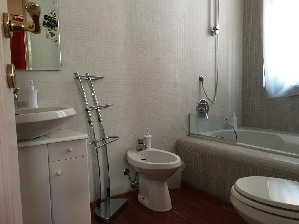 Il Giardino Nascosto Bed and Breakfast Busto Arsizio Værelse billede